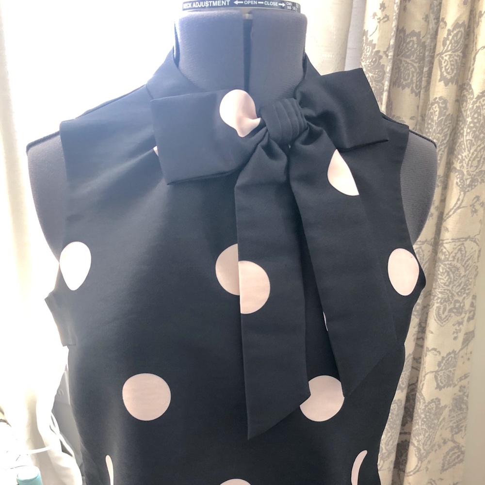 Kate spade sleeveless polkadot bow top. Sz 8